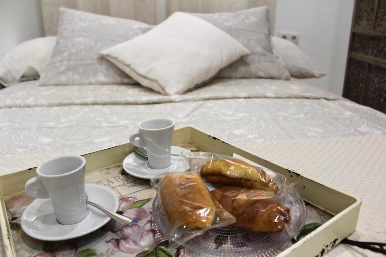 Apartament Hostfy Giralda Sewilla Zewnętrze zdjęcie
